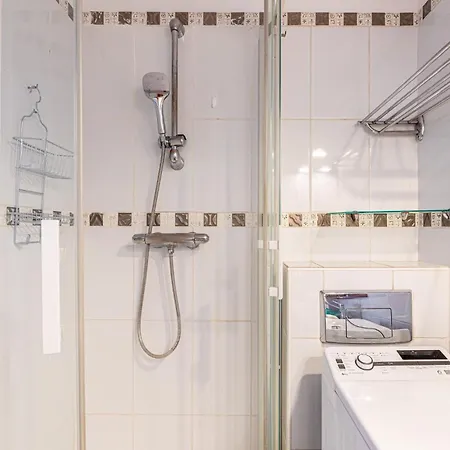 Apartmán Guestready - Bright Comfort In The 15th *